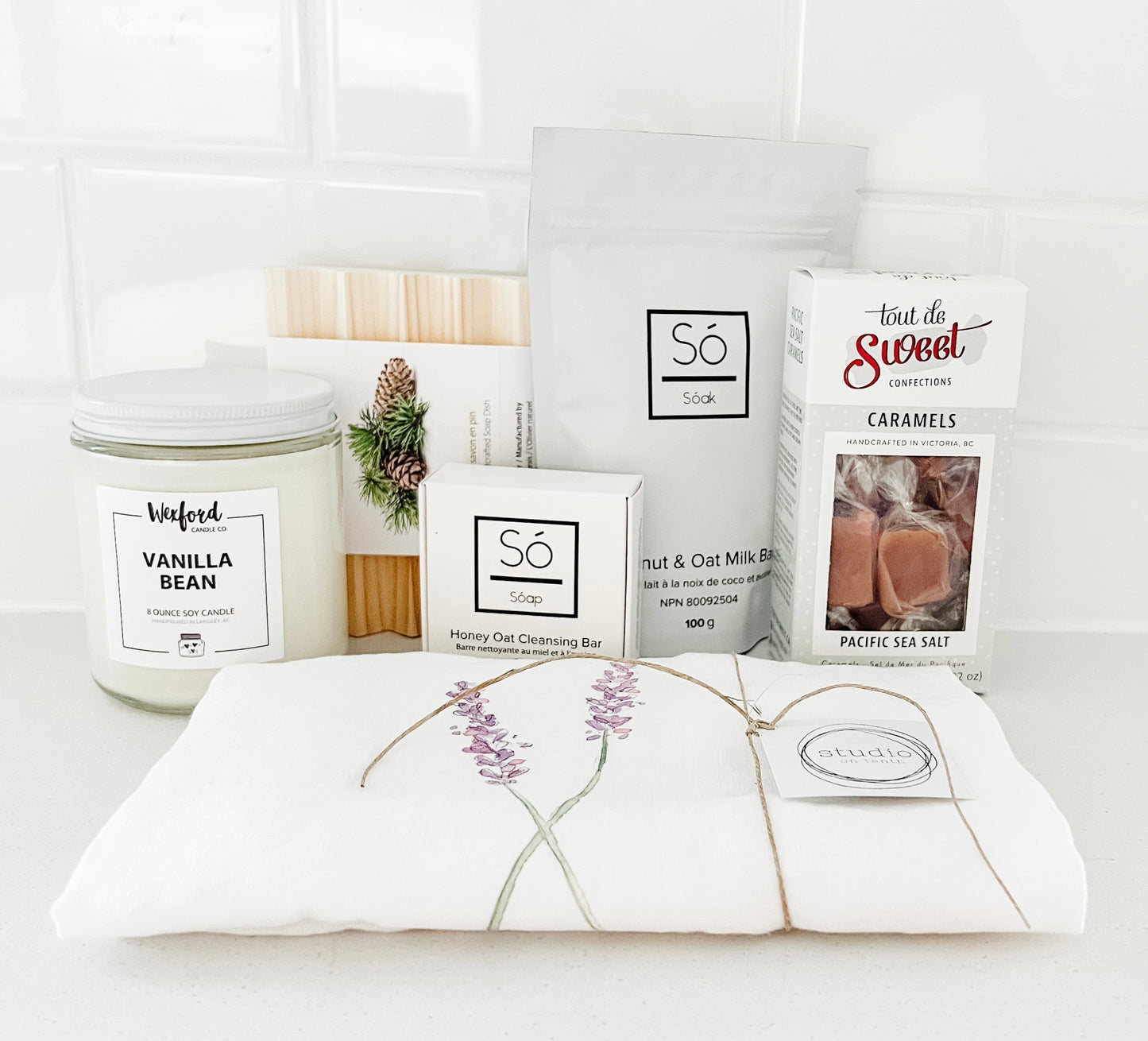 PAMPER GIFT BOX